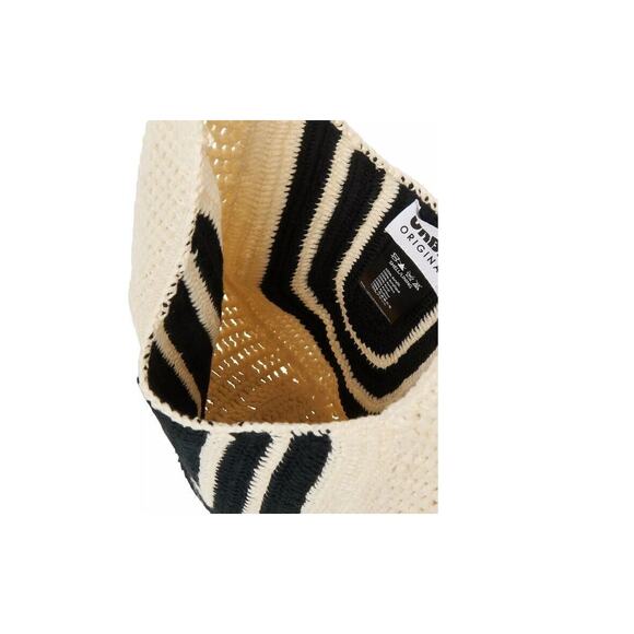 Urban Originals Crochet Black & Cream Valley Hobo Bag, NWT - Picture 2 of 2